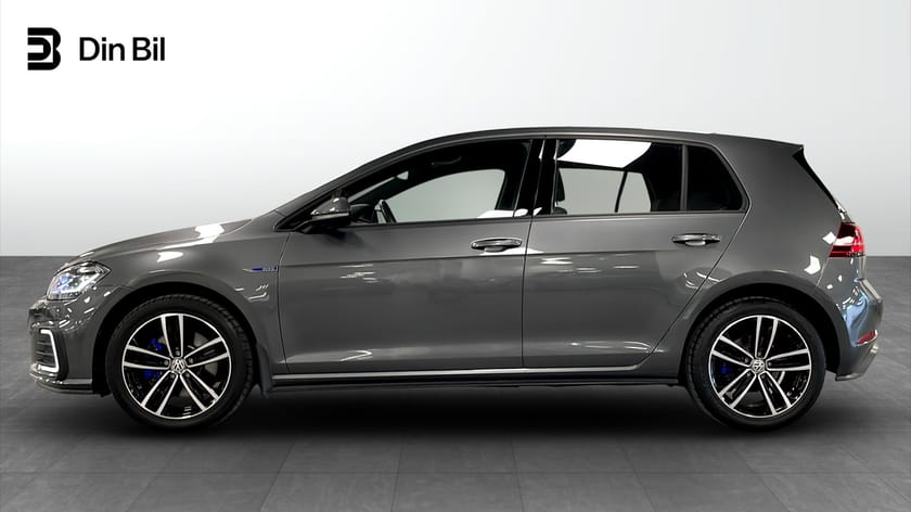Bild 2 av Volkswagen Golf GTE Laddhybrid/ Låga mil/Parkeringsvärmare