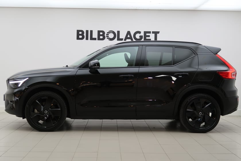 Bild 2 av Volvo EX40 Twin Motor Performance M Ultra Black Edt/Drag/Klimatpkt/Pano/360K/H&K/PixelTech