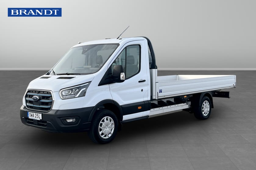 Bild 1 av Ford E-Transit 350 Chassi Cab Enkelhyt Flakbil Trend L4 BEV 184 hk / 135 kW 1AT RWD