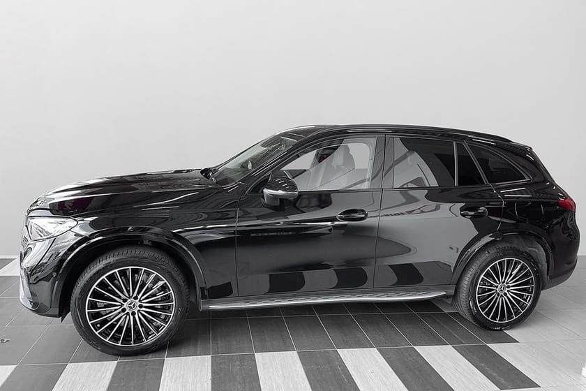 Bild 4 av Mercedes-Benz GLC 300 d e 4MATIC 9G-Tronic AMG Line Euro 6