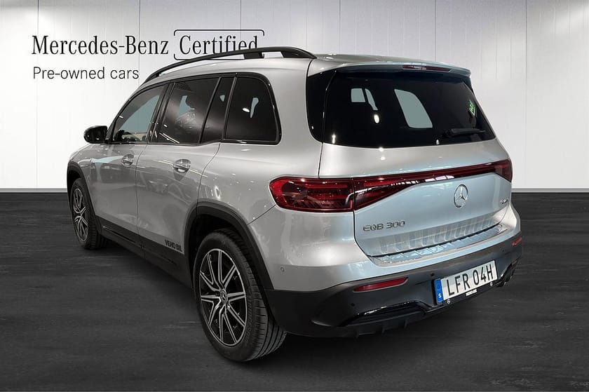 Bild 4 av Mercedes-Benz EQB 300 4MATIC AMG Line Advanced Plus 7-sits//Pano//Backkamera