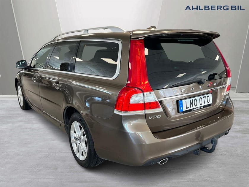 Bild 5 av Volvo V70 D4 S/S Summum Business Edition Kamrem Bytt, Navi, Elstol, Dragkrok, Parkeringssensorer bak, Navi,