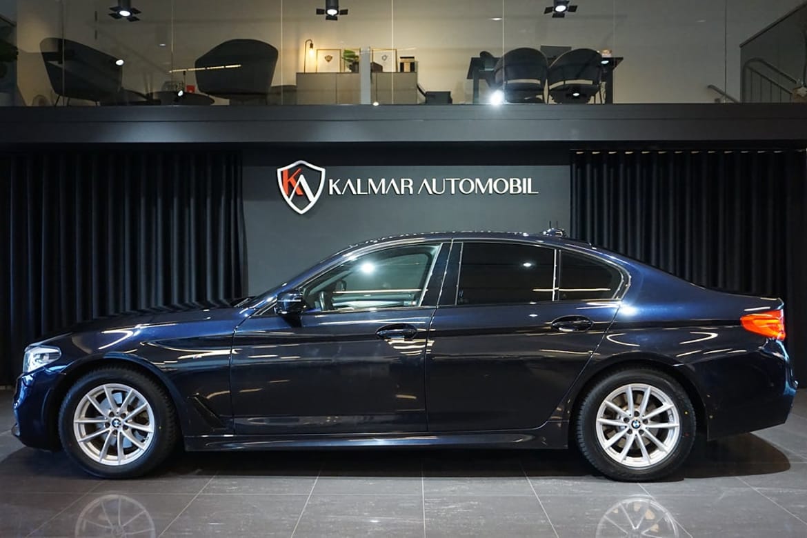 BMW 5-serie 2019 - miniatyr 2