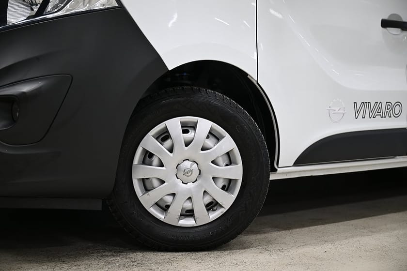 Bild 4 av Opel Vivaro Kombi CDTi 125HK Kombi|9-Sits|Drag|Backkamera|Lågmil|EnÄgare