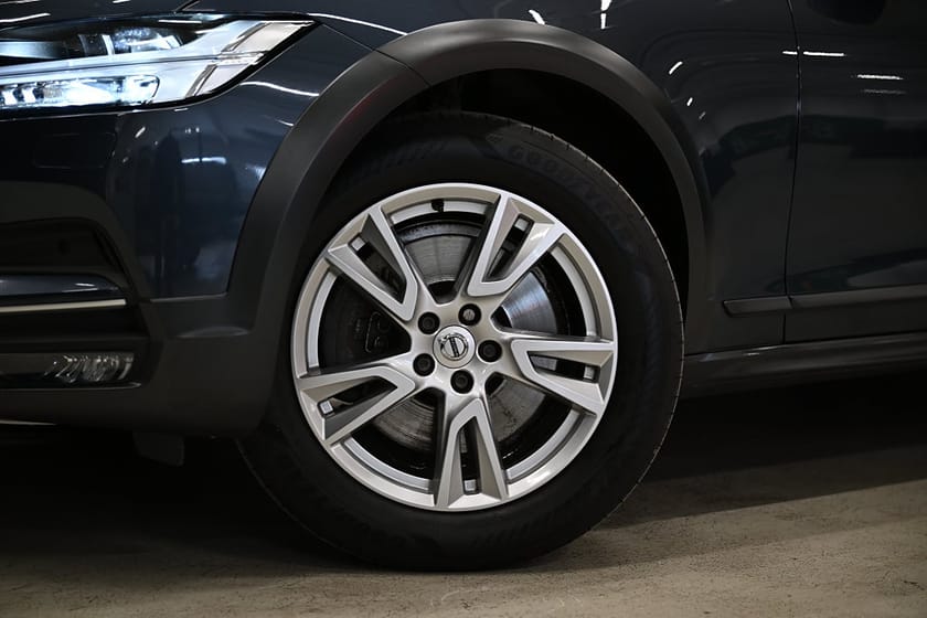 Bild 3 av Volvo V90 Cross Country D4 AWD 190HK Automat|Drag|VOC|LED|Elbaklucka|Barnstolar