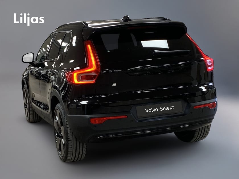 Bild 4 av Volvo EX40 Twin Motor Performance M Ultra Black Edt//HarmanKardon//