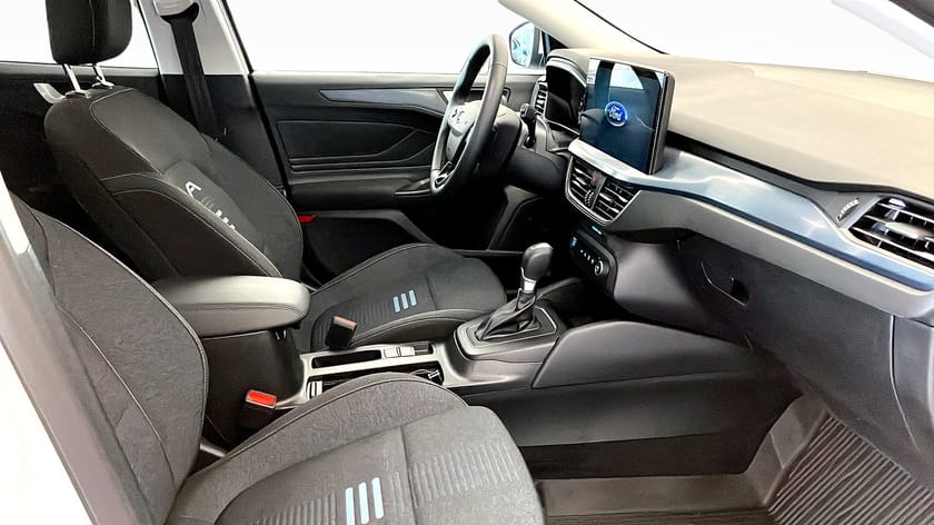 Bild 3 av Ford Focus Active Kombi 1.0 EcoBoost 125HK | Adp.Fhållare | Carplay
