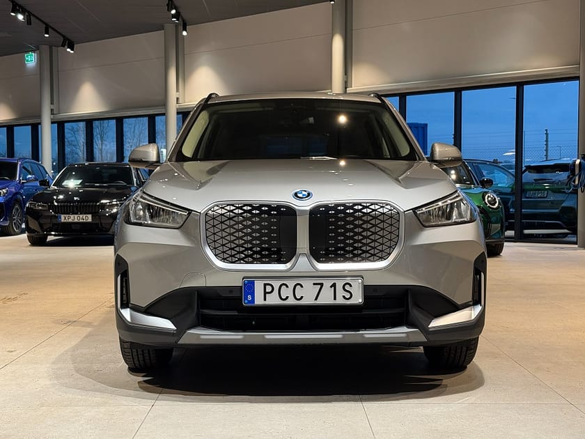 Bild 2 av BMW iX1 xDrive30 