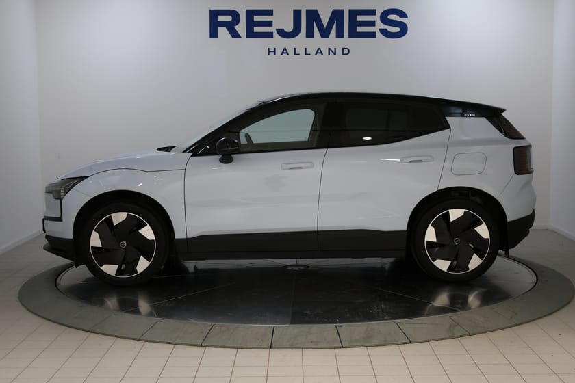 Bild 4 av Volvo EX30 Single Motor Extended Range | Kamera | Värmepump | Mörkton