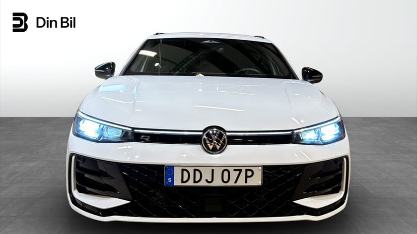 Bild 4 av Volkswagen Passat Sportscombi R-Line Black TDI193 DSG 4M Drag