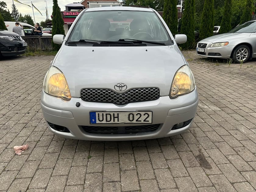 Bild 3 av Toyota Yaris 5-dörrar 1.3 VVT-i /Ny besiktigad/Ny servad