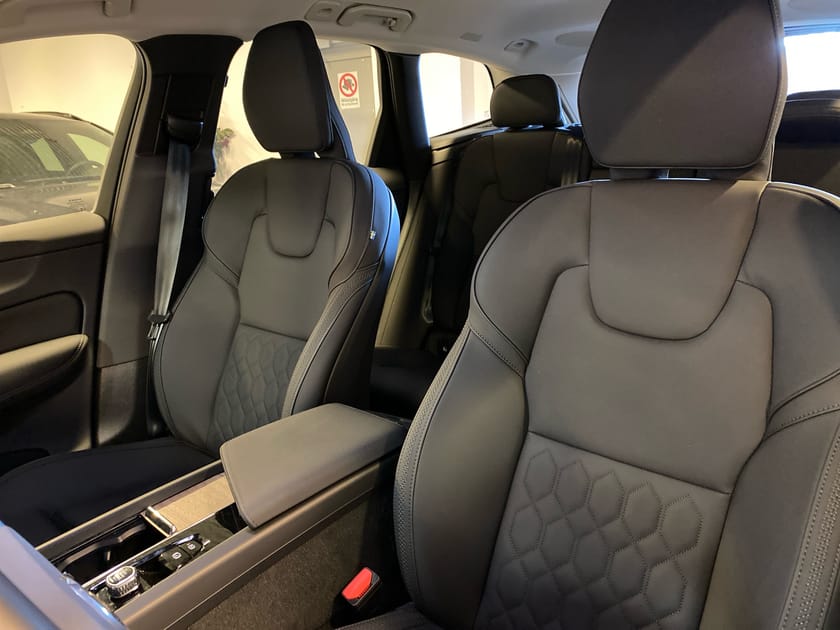 Bild 3 av Volvo XC60 T6 Plus Dark Nordic Edition