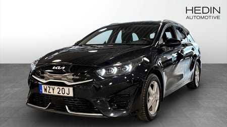 Kia Ceed Sportswagon Plug-in Hybrid SW Action