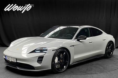 Porsche Taycan 4S 571HK /Passagerardisplay /Pano /Bose