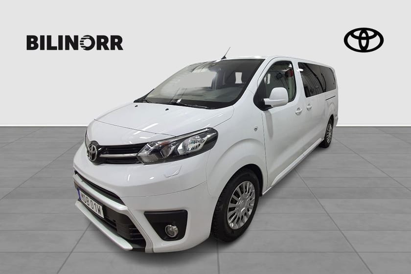 Bild 1 av Toyota Proace Verso SHUTTLE LONG 2,0 D ADBLUE 140 HK S&S V-HJUL