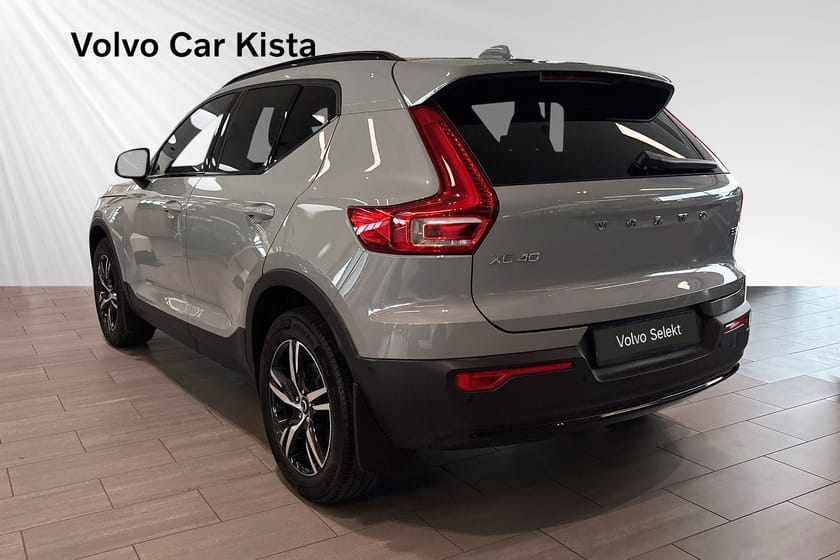 Bild 4 av Volvo XC40 B3 FWD Bensin Plus Dark