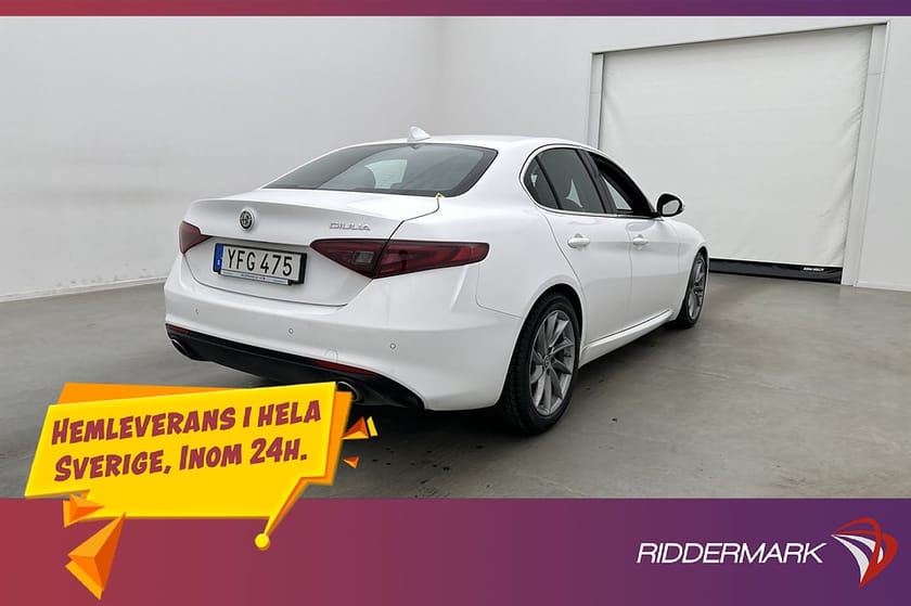 Bild 4 av Alfa Romeo Giulia 2.2 JTD 180hk Super Navi Skinn Keyless