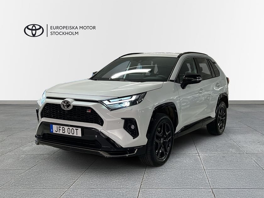 Bild 1 av Toyota RAV4 Plug-in Hybrid 2,5 LADDHYBRID AWD-I GR SPORT / VINTERHJUL