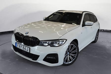 BMW 320d xDrive Touring M-Sport Navi Drag Adaptiv F Backkamera HiFi Rattvärme
