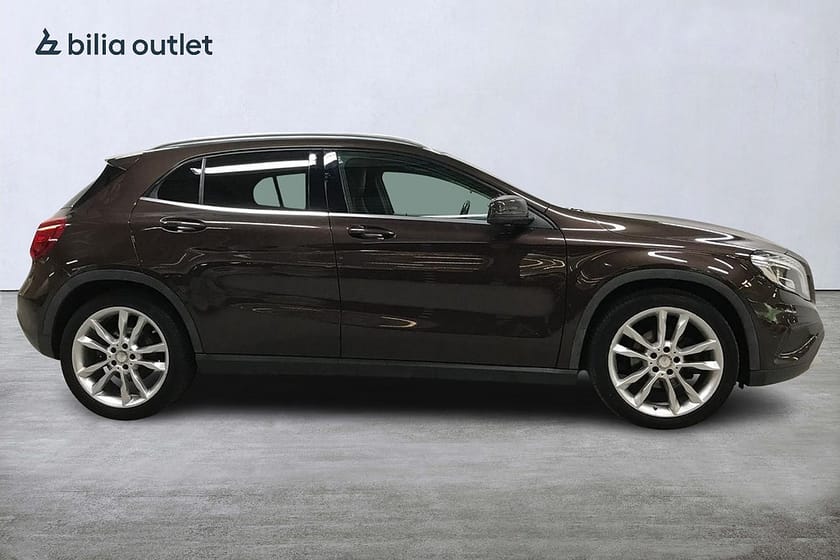 Bild 5 av Mercedes-Benz GLA 220 CDI 4MATIC 7G-DCT Urban Line 170hk Panorama Drag