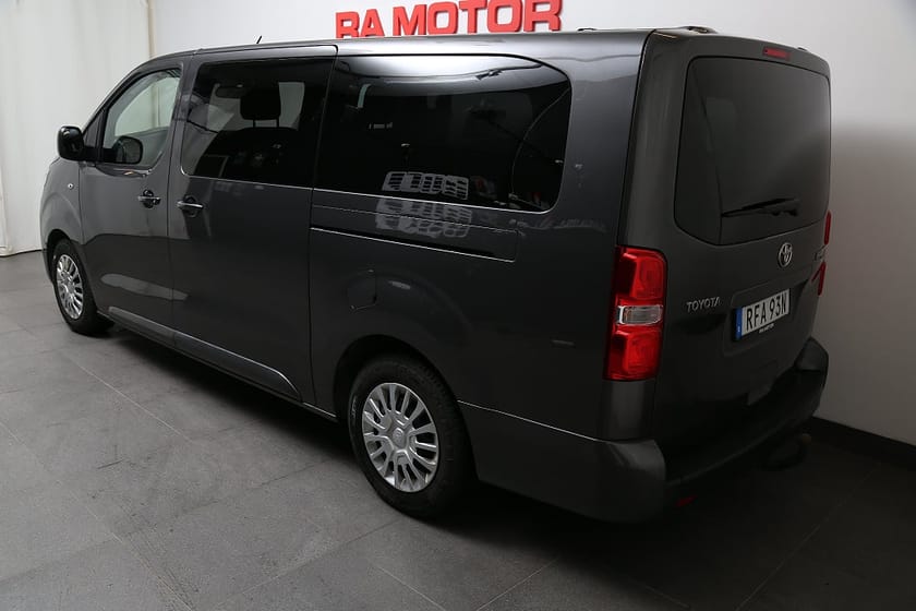 Bild 3 av Toyota Proace Verso 2,0 D-4D 144hk Aut 9-sits Värmare Drag Leasbar