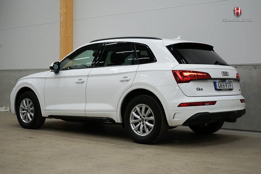 Bild 4 av Audi Q5 40 TDI quattro Q Sport Värmare Cockpit Drag Svart-optik Kamera