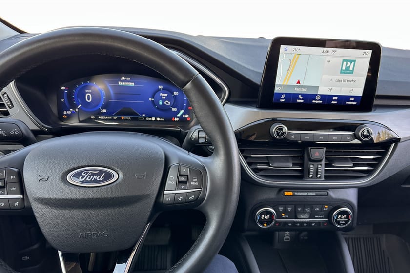 Bild 4 av Ford Kuga Plug-In Hybrid 2.5 PL-IN HYBR TIT AUT