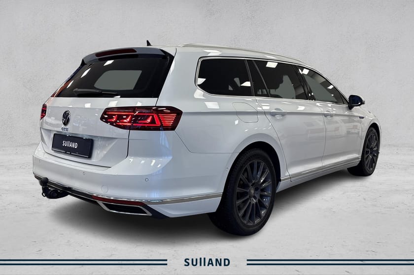 Bilde 5 av Volkswagen Passat Variant GTE 218hk | skinn | Exclusive | Krok | Webasto | Kamera