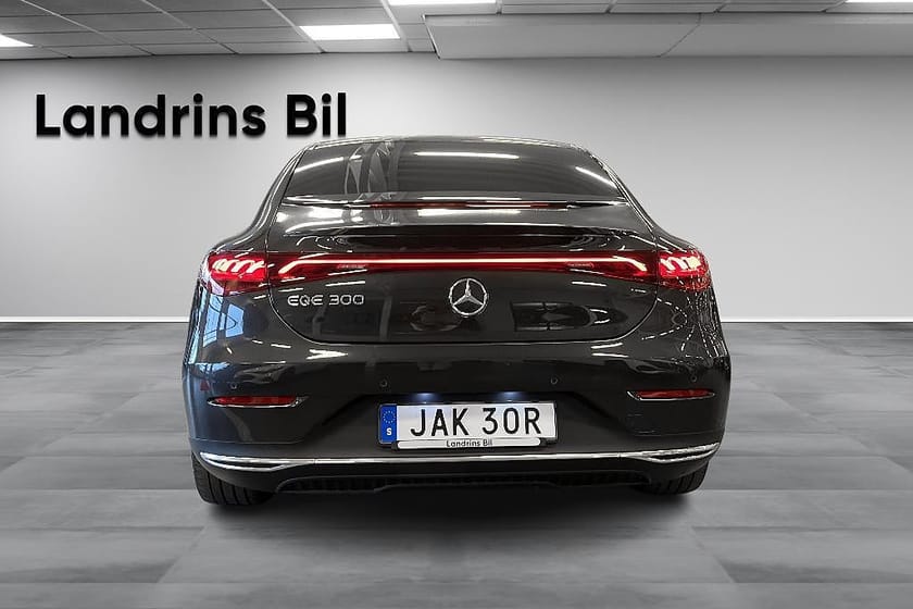 Bild 5 av Mercedes-Benz EQE 300 300, Drag, Burmester