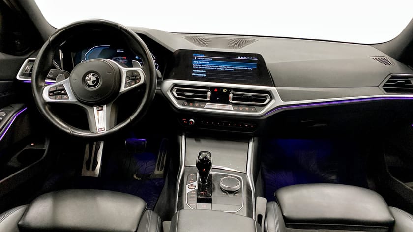 Bild 4 av BMW 330e Sedan Steptronic 292hk M-Sport - H&K - HUD