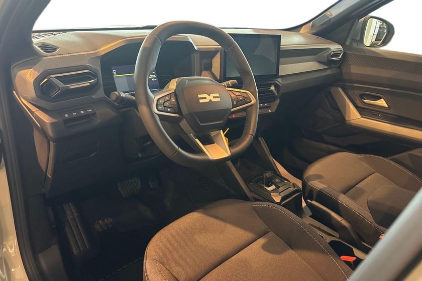 Bild 5 av Dacia Duster Hybrid 155 4x2 expression