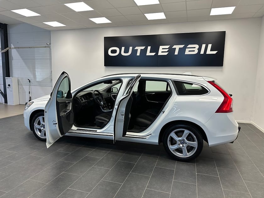 Bild 3 av Volvo V60 D3 Momentum Värmare Xenon Drag