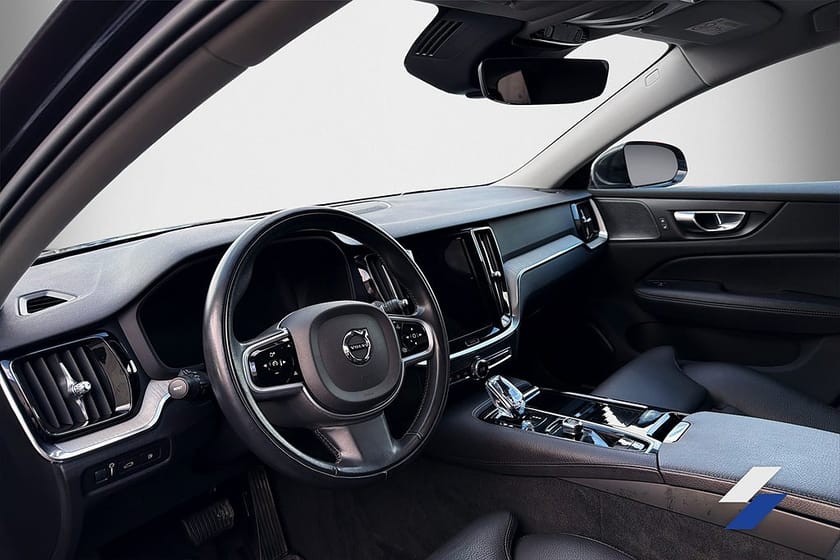 Bild 4 av Volvo V60 Recharge T6 AWD Inscription Helskinn Kamera Drag Pano
