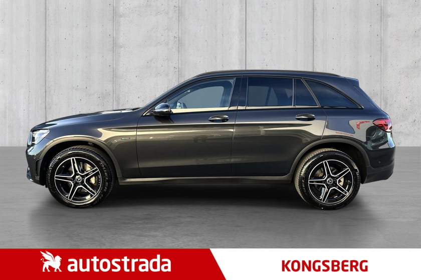 Bilde 2 av Mercedes-Benz GLC 300 e 4MATIC 300e 4MATIC/2XAMG/PREMIUMPK/ACC/KROK/NATTPK/CARPLAY++