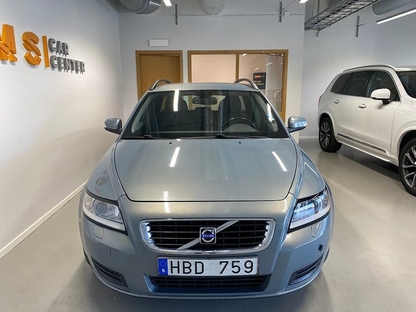 Bild 2 av Volvo V50 2.4 Drag m-värme Nyservad