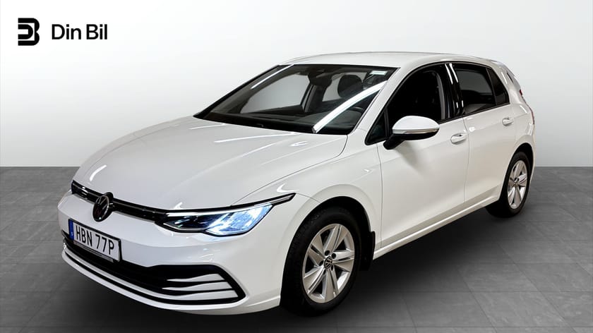 Bild 1 av Volkswagen Golf 1.5 eTSI 150 DSG/NAV/Rattvärme/sensorer/lane assis