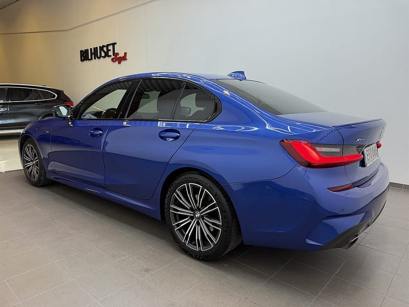 Bild 3 av BMW 320i xDrive Sedan 320 184hk M Sport Navi/Krok/HiFi/1Brukare
