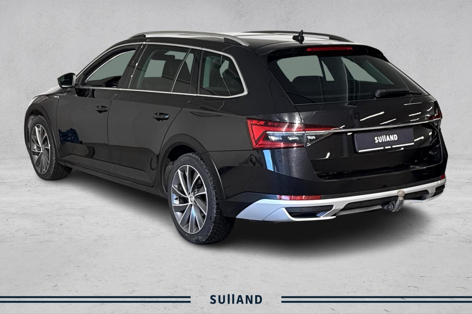 Thumnail bilde 2 av Škoda Superb Scout