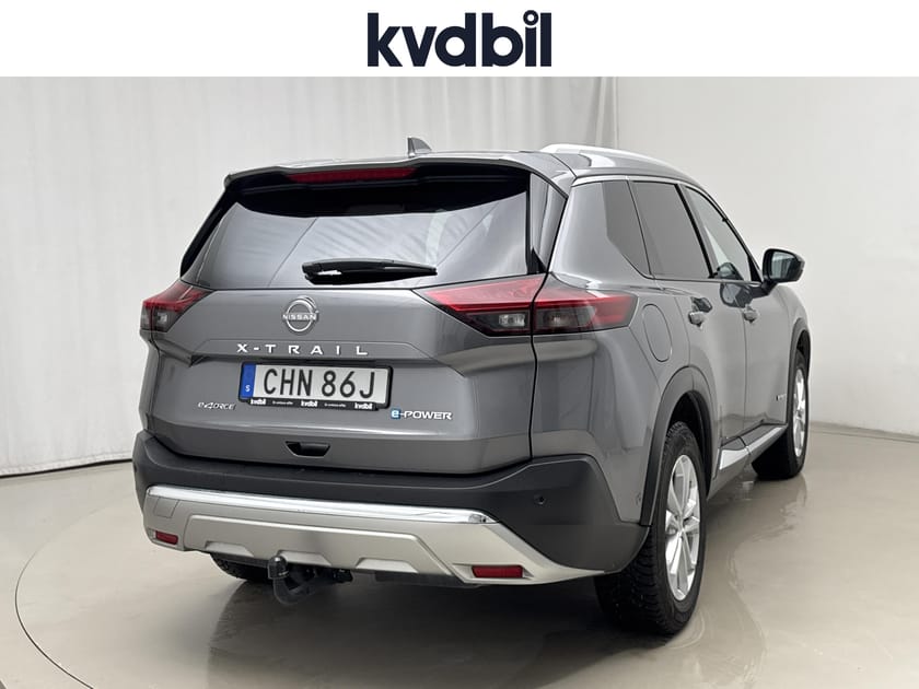 Bild 3 av Nissan X-Trail e-4ORCE (158hk) 7-sits Helläder 360 kamera