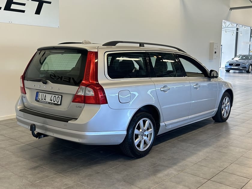 Bild 5 av Volvo V70 D3 Momentum 163hk Aut/Drag