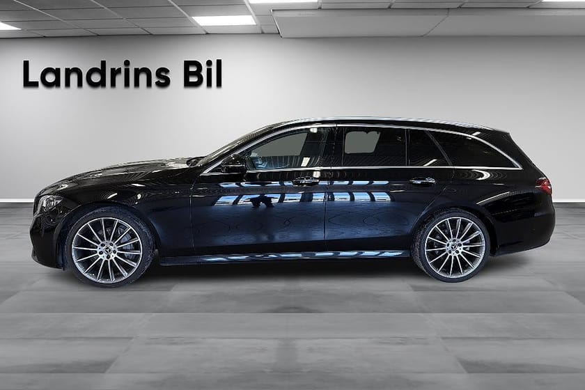 Bild 4 av Mercedes-Benz E 220 T d 4MATIC Kombi AMG-Line Pano Drag Värmare