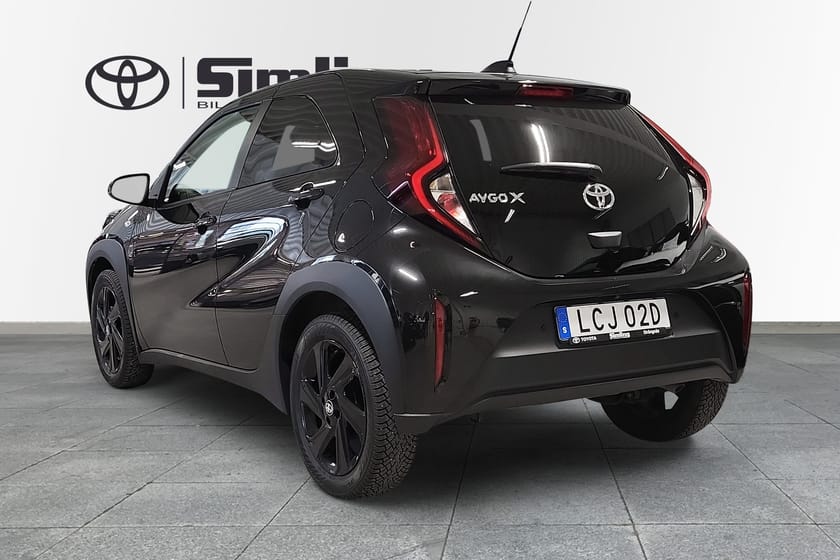 Bild 3 av Toyota Aygo X 1.0 VVT-i CVT  Play Comfort & Style / Vinterhjul
