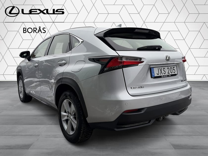 Bild 3 av Lexus NX 300h AWD 2.5 E-CVT Comfort Euro 6