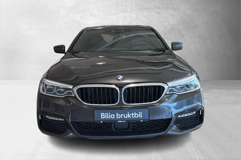 Bilde 3 av BMW 530e iPerformance Sedan Comfortseter/AdaptivCruise/HeadUp/Soltak/NyligEUOK/