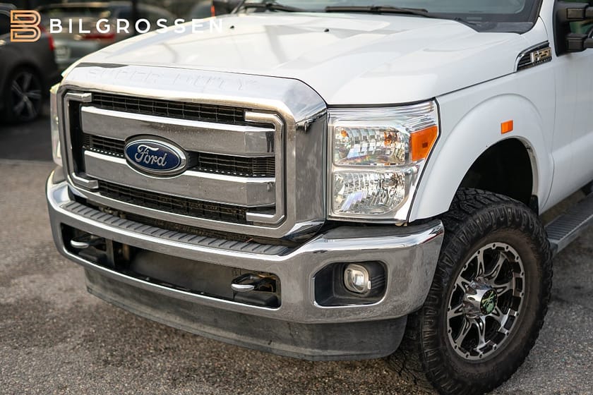 Bild 4 av Ford F-250 Crew Cab 6.2L 400HK SRW 4X4 XLT Premium