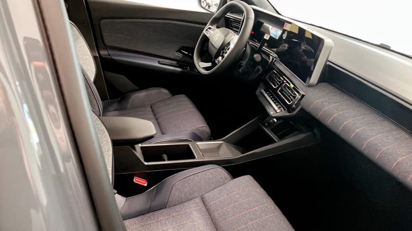 Bild 3 av Renault 4 E-Tech ELECTRIC TECHNO EV52