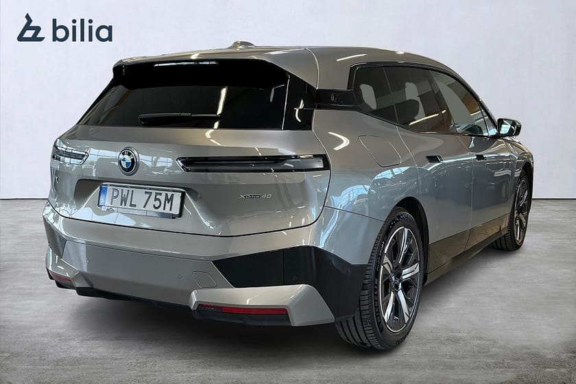 Bild 5 av BMW iX xDrive40 Sport line | Drag | Värmepaket | HK | 360