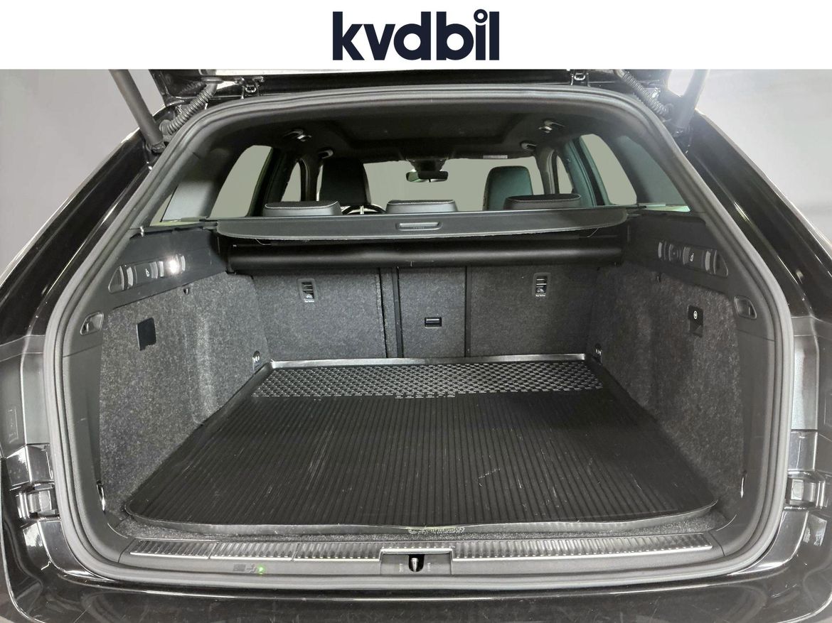 Škoda Superb iV Combi 1.4 TSI iV DSG Sekventiell, 218hk, 2020