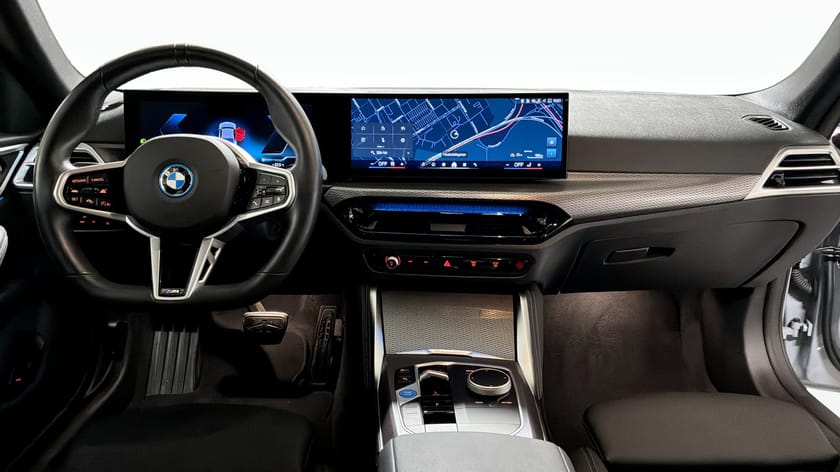 Bild 4 av BMW i4 eDrive40 Gran Coupé M SPORT DRAGKROK RATTVÄRME