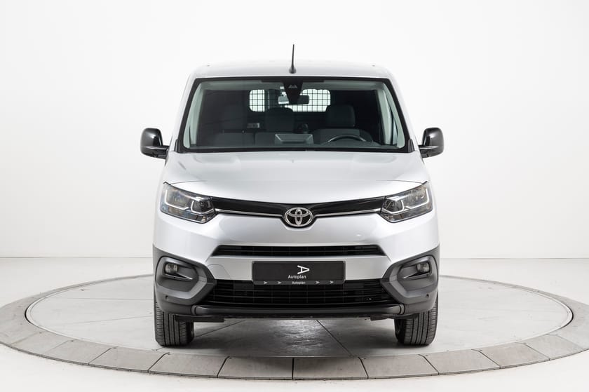 Bilde 3 av Toyota ProAce City 1,5D 130hk 4x4  Comfort L2 Cruise/Krok/Varmer/DAB/BT